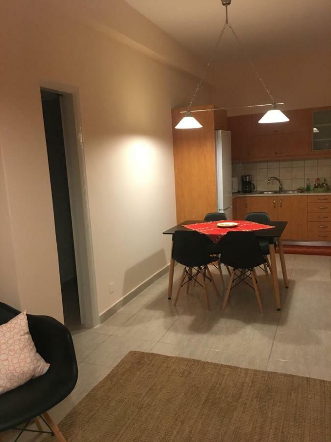 Central 2-Bedroom Luxury Apartment イラクリオン エクステリア 写真