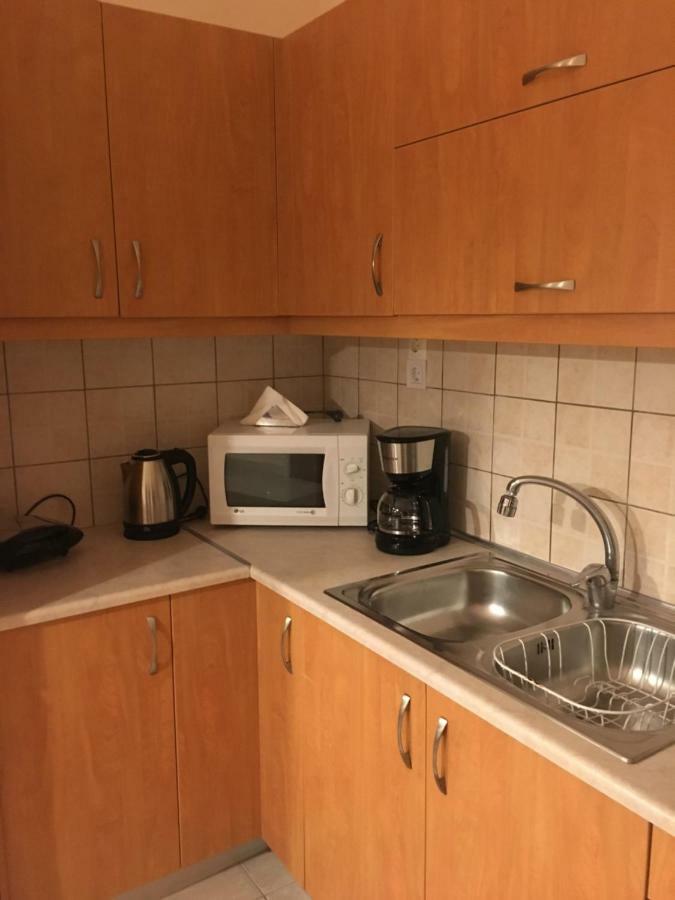 Central 2-Bedroom Luxury Apartment イラクリオン エクステリア 写真