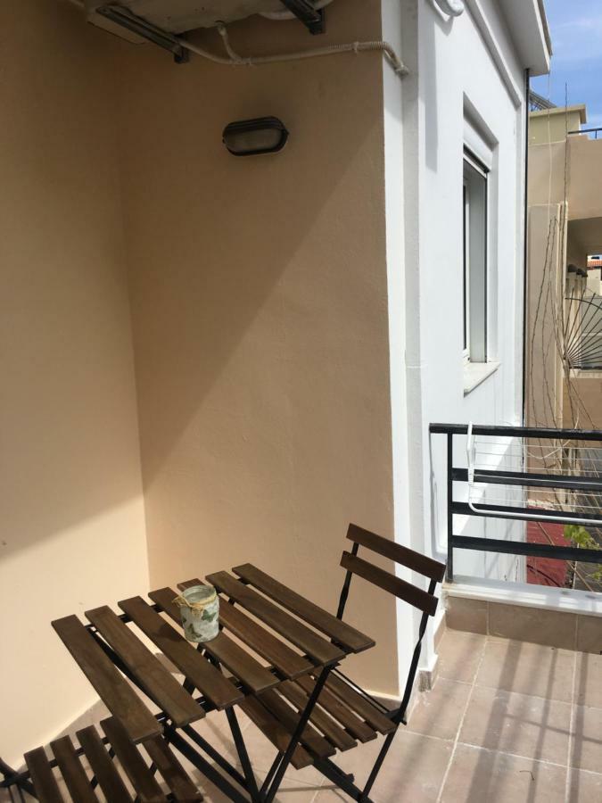 Central 2-Bedroom Luxury Apartment イラクリオン エクステリア 写真